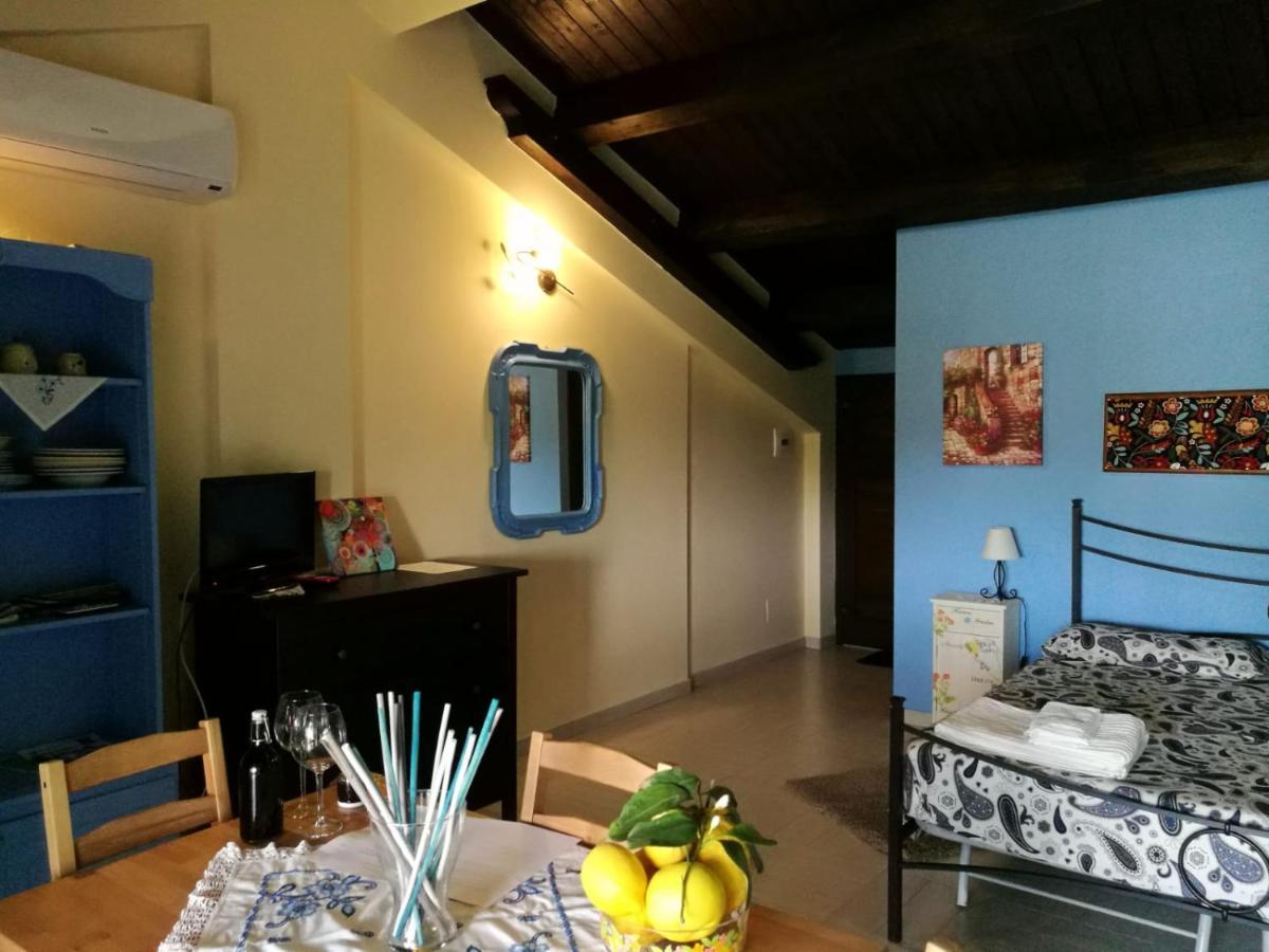 Le Case Di Bacco Santa Venerina Exterior foto